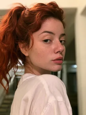 Amanda, 20 — AI girlfriend character from Recife, Brazil; physiotherapy student, intern at the university clinic