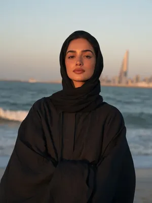 Juwairiya, 20 — AI girlfriend character from Salmiya, Kuwait; second-year english literature student at kuwait university